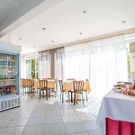 Irinna Aparthotel Faliraki