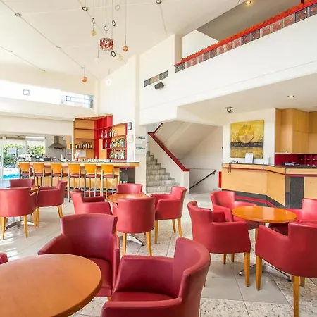 Irinna מלון דירות