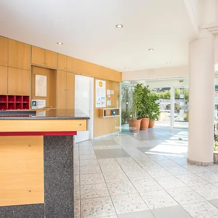 Irinna מלון דירות