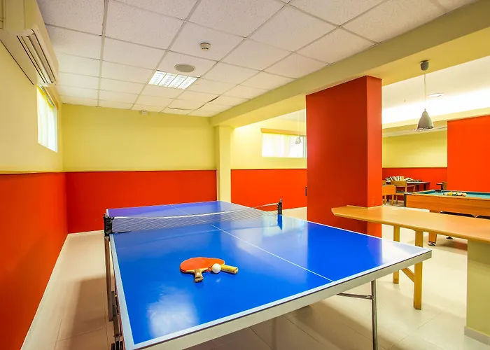 Irinna 3* פליראקי