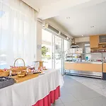 Irinna شقة فندقية