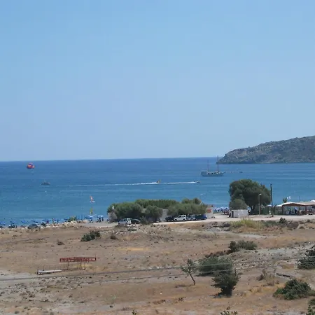 Apartmanhotel Irinna 3*