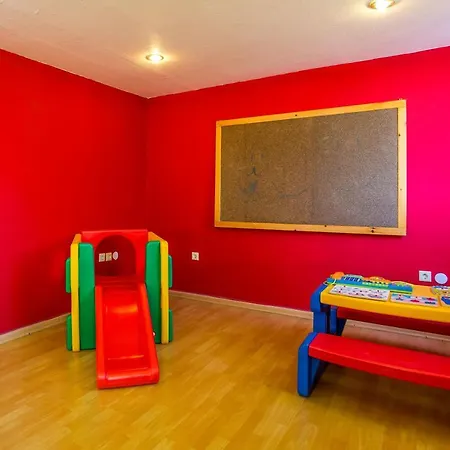 Irinna Apartmanhotel Faliráki