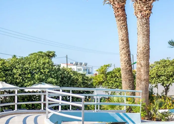 Irinna Apartmanhotel