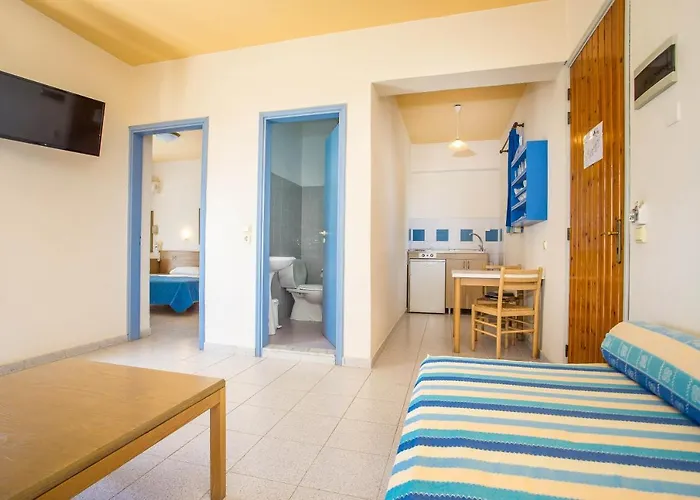 Irinna Apartmanhotel 3*